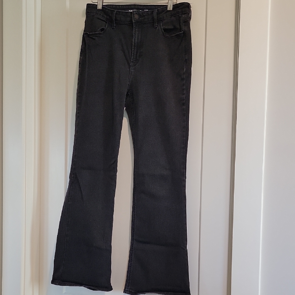Old Navy Black Flare Jeans - High Waist